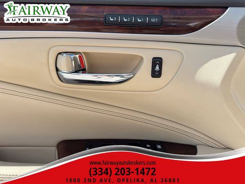 Used 2015 Lexus LS 460 L RWD image 16