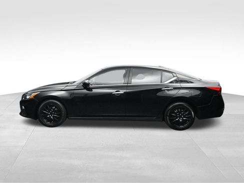 Used 2020 Nissan Altima 2.5 S FWD image 2