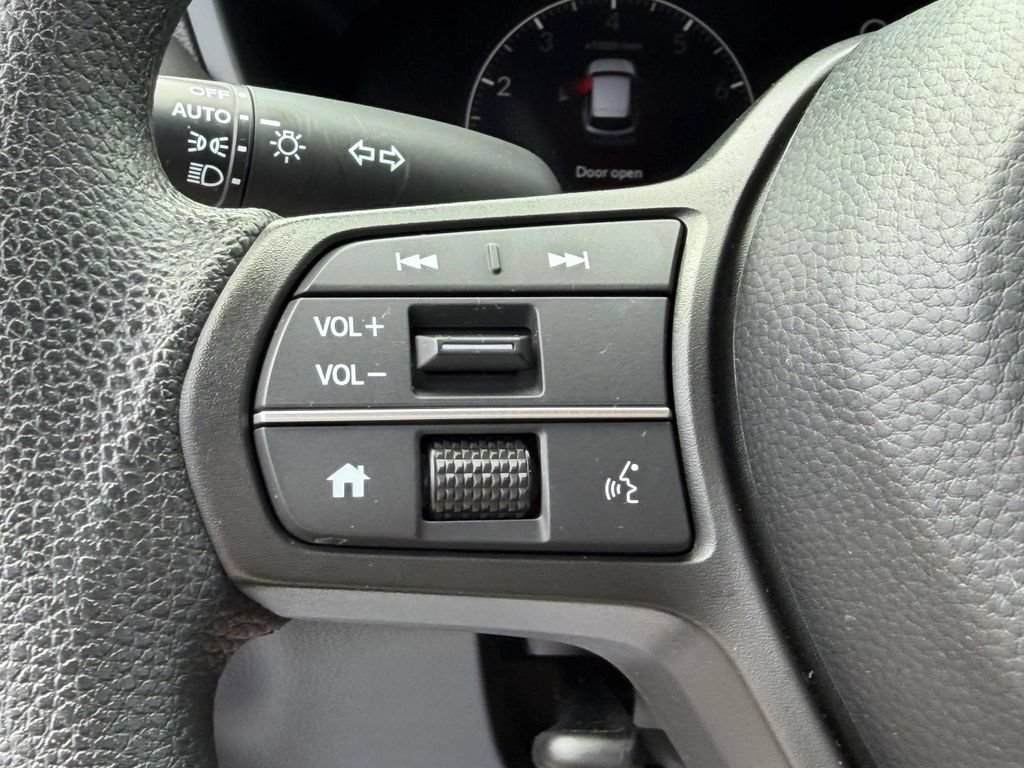 Used 2026 Honda HR-V LX image 23