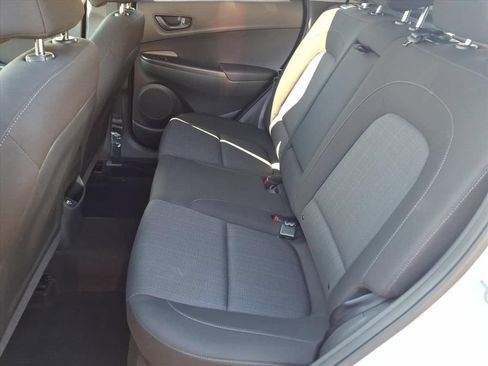 Used 2023 Hyundai Kona SEL AWD/4WD image 16