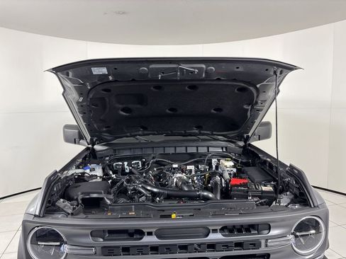 Used 2023 Ford Bronco Big Bend w/ Sasquatch Package image 11