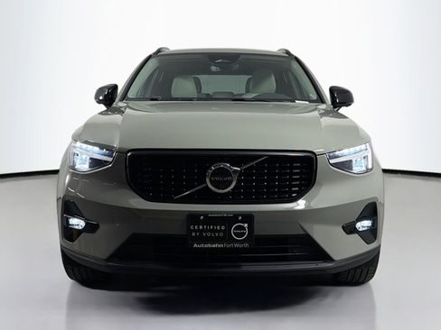 Certified 2023 Volvo XC40 B5 Plus w/ Driver Assist Package image 2