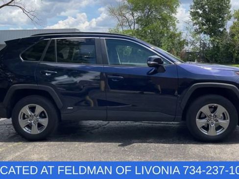 Used 2025 Toyota RAV4 XLE w/ Convenience Package AWD/4WD image 9
