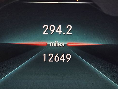 Used 2023 Mercedes-Benz GLE 450 4MATIC image 28