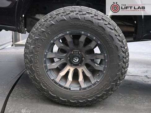 Used 2020 Ford F150 Lariat w/ Equipment Group 502A Luxury AWD/4WD image 16