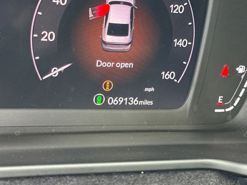 Certified 2025 Honda Accord SE image 19