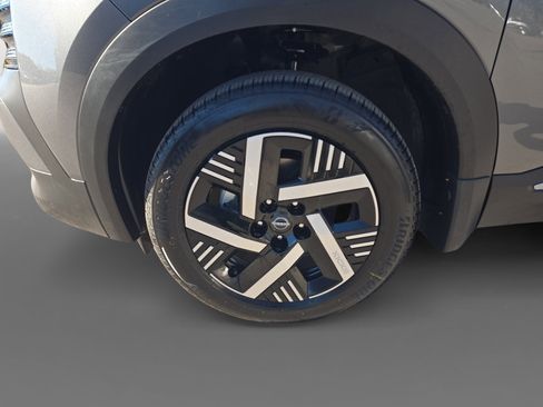 New 2026 Nissan Kicks SV w/ SV Premium Package image 9