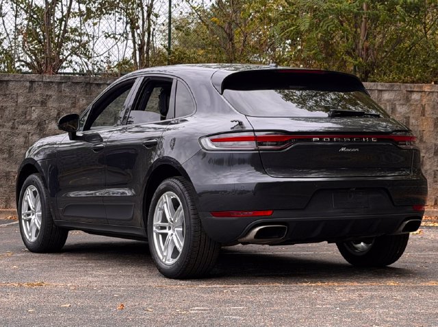 Used 2023 Porsche Macan AWD/4WD image 8
