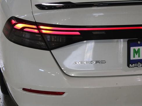 Used 2024 Honda Accord Sport image 39