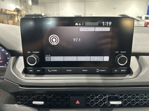 Used 2023 Honda Accord EX image 16