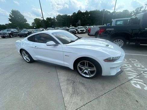 Used 2020 Ford Mustang GT Premium w/ GT Performance Package RWD image 4