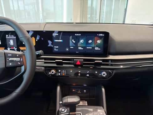 New 2026 Kia Sportage LX image 16