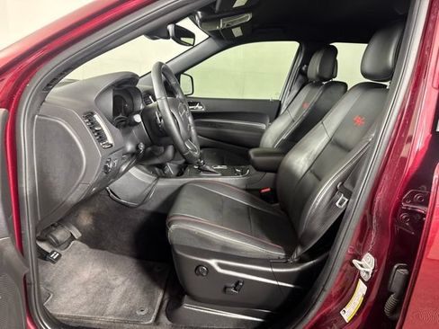 Used 2018 Dodge Durango R/T w/ Technology Group AWD/4WD image 11