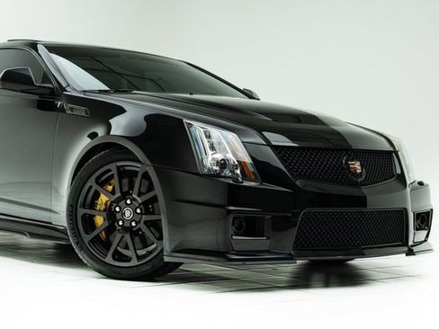 Used 2014 Cadillac CTS V image 4