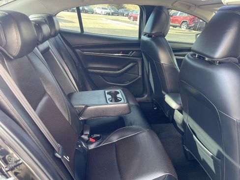 Used 2021 MAZDA MAZDA3 2.5 Turbo Sedan w/Premium Plus image 10