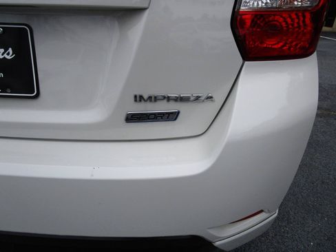 Used 2016 Subaru Impreza 2.0i Sport Premium AWD/4WD image 23