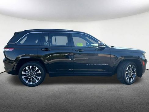 Used 2023 Jeep Grand Cherokee Overland image 15