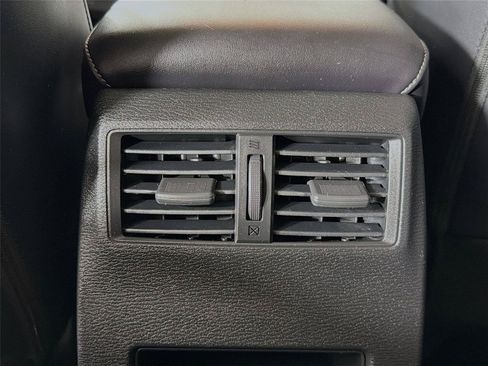 Used 2024 Mitsubishi Outlander SE AWD/4WD image 29