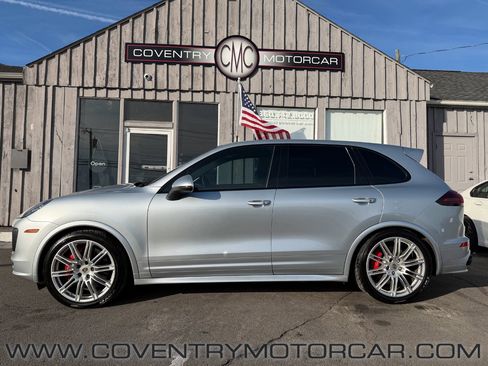Used 2016 Porsche Cayenne GTS image 1