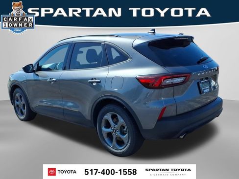 Used 2025 Ford Escape ST-Line FWD image 9