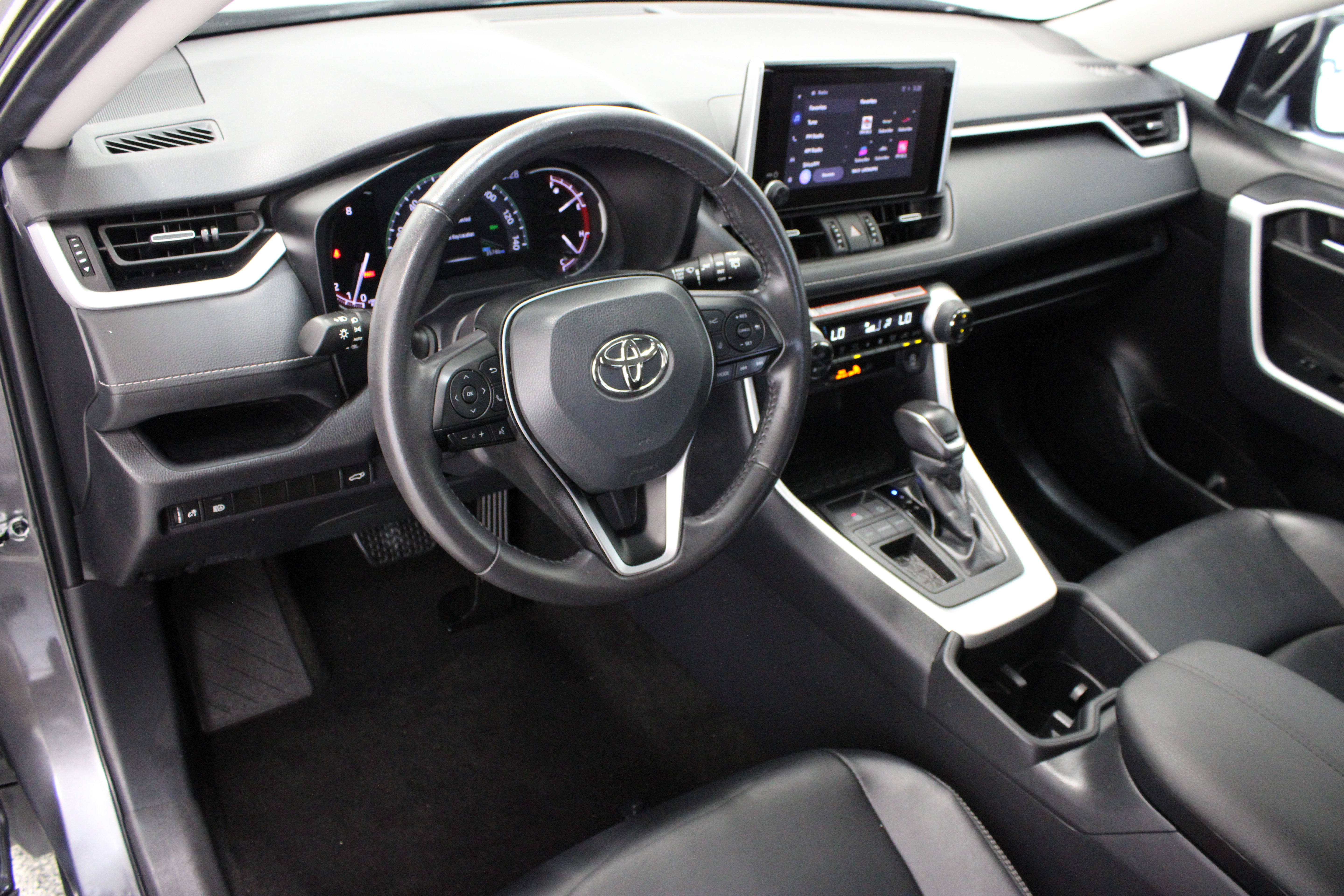 Certified 2025 Toyota RAV4 XLE Premium FWD image 13