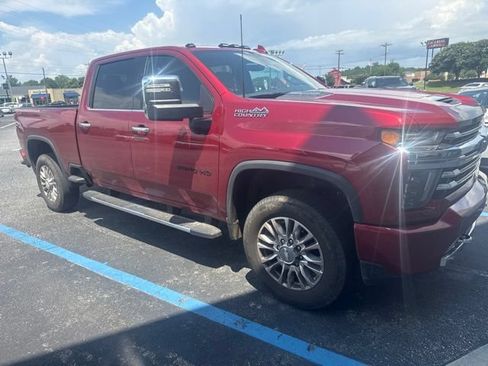 Used 2020 Chevrolet Silverado 2500 High Country w/ Z71 Off-Road Package AWD/4WD image 2