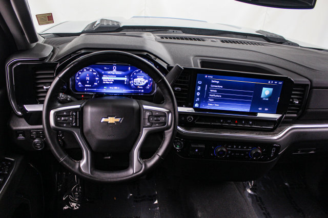 Used 2026 Chevrolet Silverado 2500 LTZ AWD/4WD image 19