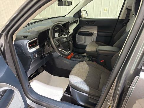 Certified 2022 Ford Maverick XLT image 2