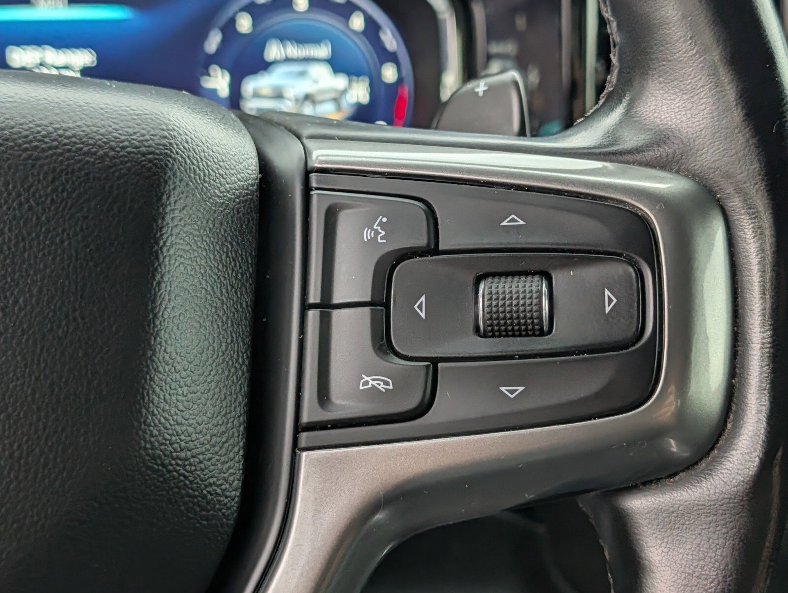 Used 2024 Chevrolet Silverado 1500 RST AWD/4WD image 39