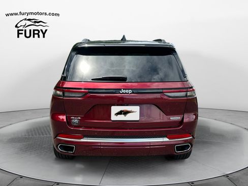 Used 2024 Jeep Grand Cherokee Summit w/ Luxury Tech Group V AWD/4WD image 4