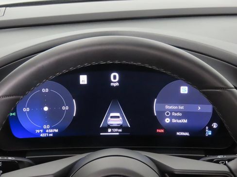 Certified 2025 Porsche Macan 4 Electric AWD/4WD image 17