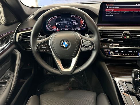 Certified 2023 BMW 540i w/ Premium Package RWD image 29