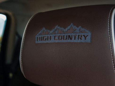 Used 2014 Chevrolet Silverado 1500 High Country w/ High Country Premium Package AWD/4WD image 27