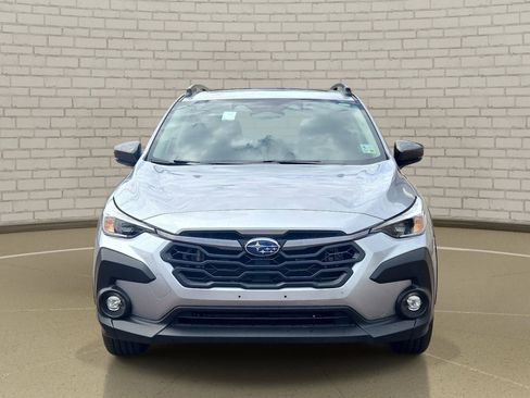 Used 2025 Subaru Crosstrek 2.0i Premium image 2
