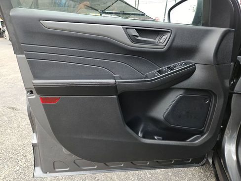 Used 2025 Ford Escape Active AWD/4WD image 14