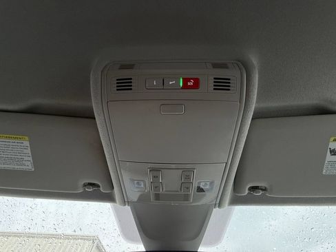 Used 2023 Volkswagen Tiguan S AWD/4WD image 28
