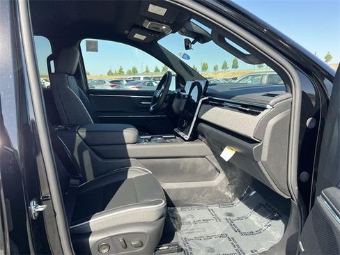 New 2026 GMC Sierra EV Elevation w/ Premium Package image 28