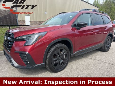 Used 2024 Subaru Ascent Onyx Edition image 1