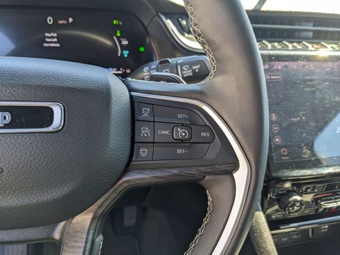 Used 2024 Jeep Grand Cherokee Limited 4xe image 19