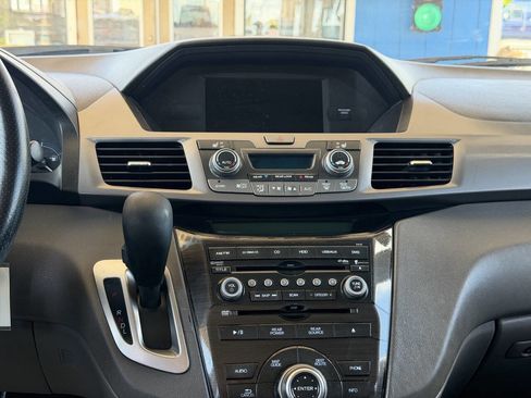Used 2012 Honda Odyssey Touring image 19
