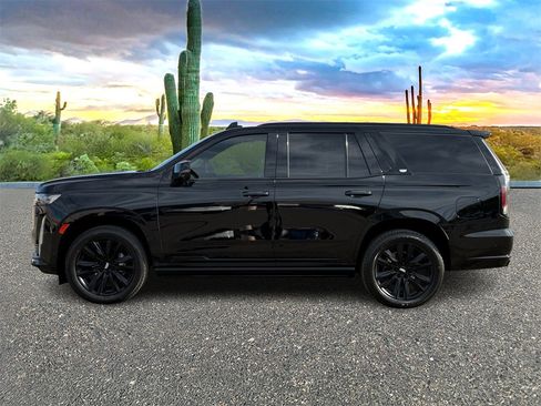 Used 2021 Cadillac Escalade Sport w/ Driver Assist Tech Package image 6