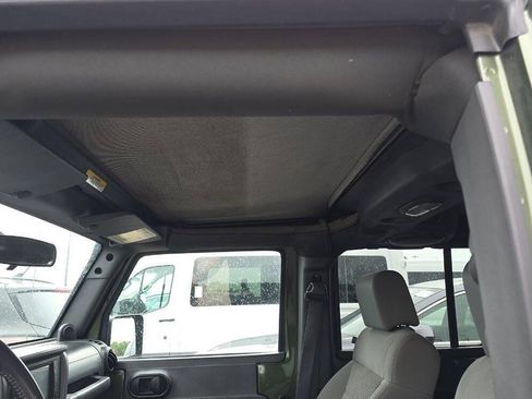 Used 2009 Jeep Wrangler Unlimited Rubicon w/ Trailer Tow Group AWD/4WD image 15