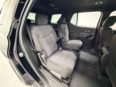 Used 2023 Chevrolet Traverse LT FWD image 26