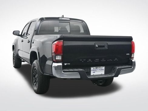 Used 2019 Toyota Tacoma SR5 image 9