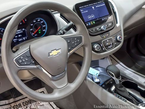 Used 2024 Chevrolet Malibu LS FWD image 15