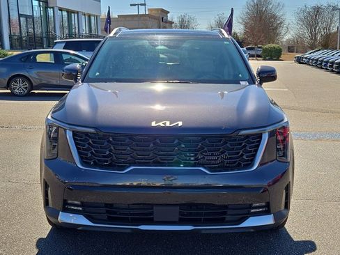 Used 2025 Kia Sorento EX w/ Panoramic Sunroof Package image 2