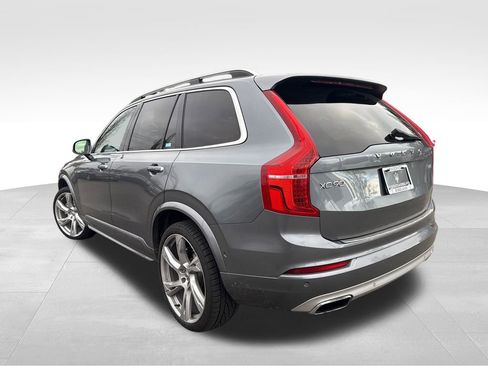 Used 2017 Volvo XC90 T6 Momentum w/ Vision Package image 7