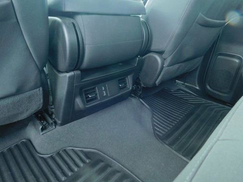 Used 2024 Chevrolet Silverado 1500 Custom w/ Turbomax Blackout Package image 21