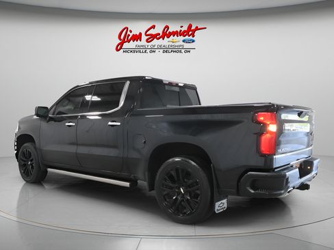 Used 2021 Chevrolet Silverado 1500 High Country w/ Technology Package AWD/4WD image 6