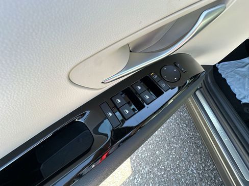 New 2026 Hyundai Tucson Limited image 24